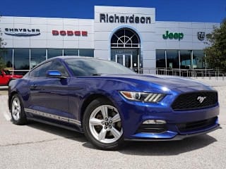 2016 Ford Mustang V6 1FA6P8AM5G5266851 2016 Ford Mustang V6