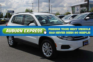 2017 Volkswagen Tiguan 2.0T Limited S 4Motion WVGBV7AX3HK048215 2017 Volkswagen Tiguan 2.0T Limited S 4Motion