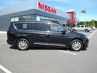 2017 Chrysler Pacifica Touring-L 2C4RC1BG4HR710633 2017 Chrysler Pacifica Touring-L