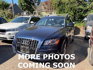 2011 Audi Q5 3.2 quattro Premium Plus WA1DKAFP6BA040970 2011 Audi Q5 3.2 quattro Premium Plus