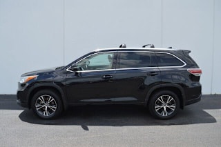 2016 Toyota Highlander XLE 5TDKKRFH8GS504002 2016 Toyota Highlander XLE