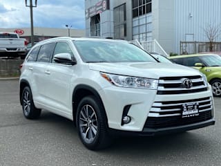 2018 Toyota Highlander XLE 5TDJZRFH8JS548807 2018 Toyota Highlander XLE
