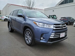 2019 Toyota Highlander XLE 5TDJZRFH7KS937276 2019 Toyota Highlander XLE