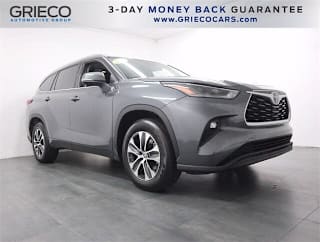 2021 Toyota Highlander XLE 5TDGZRAH8MS039922 2021 Toyota Highlander XLE