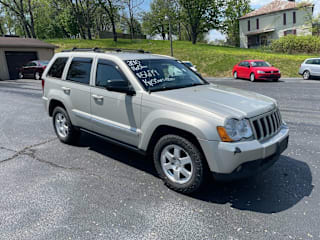 2010 Jeep Grand Cherokee Laredo 1J4PR4GK6AC133830 2010 Jeep Grand Cherokee Laredo