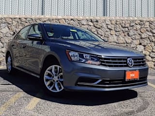 2018 Volkswagen Passat 1VWAA7A37JC032671 2018 Volkswagen Passat