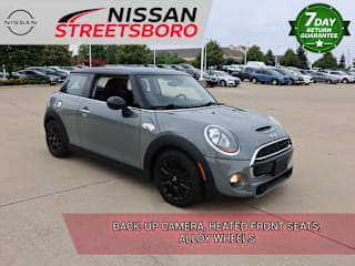 2018 MINI Hardtop 2 Door Cooper S WMWXP7C57J2C62159 2018 MINI Hardtop 2 Door Cooper S