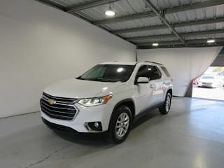 2019 Chevrolet Traverse LT Cloth 1GNERGKW7KJ135292 2019 Chevrolet Traverse LT Cloth