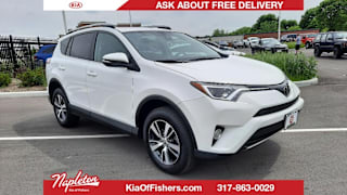 2018 Toyota RAV4 XLE 2T3RFREV9JW809735 2018 Toyota RAV4 XLE