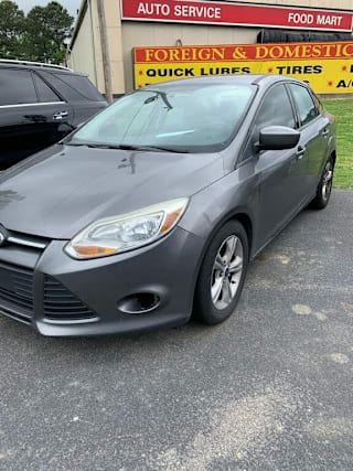 2014 Ford Focus SE 1FADP3F27EL345447 2014 Ford Focus SE