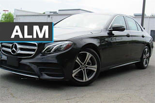 2019 Mercedes-Benz E-Class E 300 WDDZF4JB5KA568812 2019 Mercedes-Benz E-Class E 300
