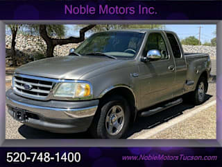 2002 Ford F-150 XL 1FTRX07282KA98700 2002 Ford F-150 XL