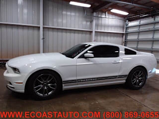 2014 Ford Mustang V6 1ZVBP8AM8E5206212 2014 Ford Mustang V6