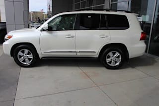 2015 Toyota Land Cruiser JTMHY7AJ5F4030673 2015 Toyota Land Cruiser