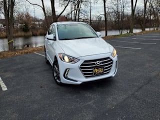 2018 Hyundai Elantra 5NPD84LF1JH401515 2018 Hyundai Elantra
