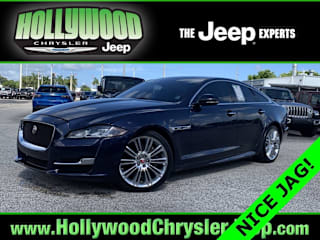 2016 Jaguar XJ R-Sport SAJWA1C71G8V92088 2016 Jaguar XJ R-Sport