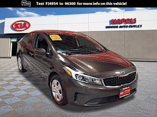 2018 Kia Forte LX 3KPFK4A74JE185637 2018 Kia Forte LX