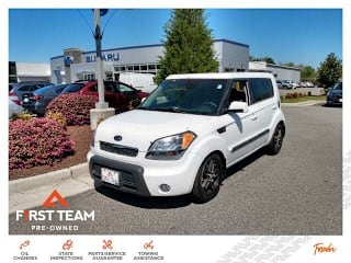 2011 Kia Soul + KNDJT2A27B7717240 2011 Kia Soul +