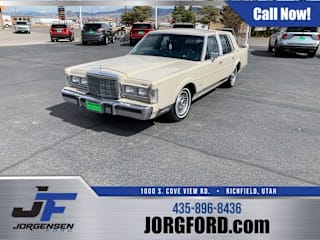 1988 Lincoln Town Car 1LNBM81F1JY830810 1988 Lincoln Town Car