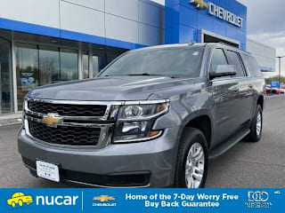 2019 Chevrolet Suburban LT 1500 1GNSKHKC9KR343629 2019 Chevrolet Suburban LT 1500