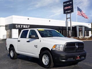 2019 Ram Pickup 1500 Classic Tradesman 3C6RR7KG4KG636166 2019 Ram Pickup 1500 Classic Tradesman
