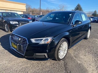 2018 Audi A3 Sportback e-tron 1.4T Premium Plus WAUTPBFF2JA110847 2018 Audi A3 Sportback e-tron 1.4T Premium Plus