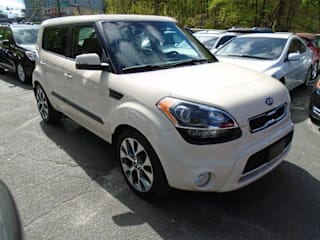 2013 Kia Soul + KNDJT2A68D7758885 2013 Kia Soul +