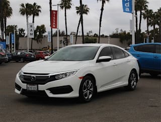 2018 Honda Civic LX 2HGFC2F58JH515181 2018 Honda Civic LX