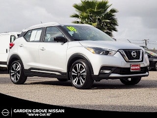 2018 Nissan Kicks SR 3N1CP5CU4JL525820 2018 Nissan Kicks SR