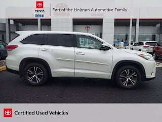 2017 Toyota Highlander LE 5TDBZRFH8HS464310 2017 Toyota Highlander LE