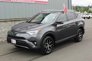 2018 Toyota RAV4 SE JTMJFREV0JJ223355 2018 Toyota RAV4 SE