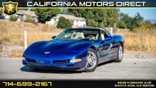 2004 Chevrolet Corvette Base 1G1YY22GX45106877 2004 Chevrolet Corvette Base