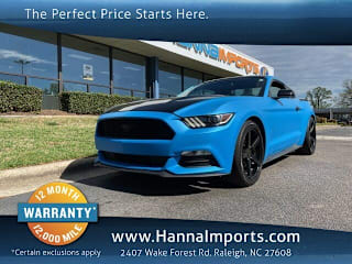 2017 Ford Mustang V6 1FA6P8AM6H5294725 2017 Ford Mustang V6
