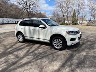 2011 Volkswagen Touareg WVGFF9BP0BD001020 2011 Volkswagen Touareg
