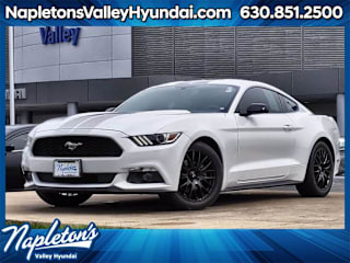 2016 Ford Mustang V6 1FA6P8AM1G5208588 2016 Ford Mustang V6