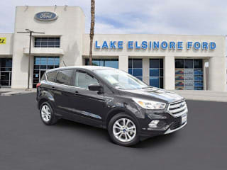 2019 Ford Escape SE 1FMCU0GD5KUB81940 2019 Ford Escape SE