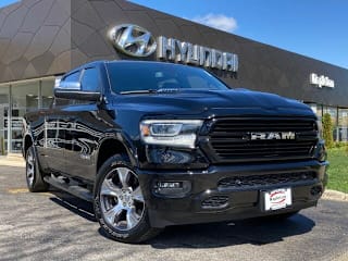 2019 Ram Pickup 1500 1C6SRFRTXKN775546 2019 Ram Pickup 1500