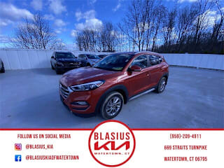 2017 Hyundai Tucson KM8J3CA4XHU427877 2017 Hyundai Tucson