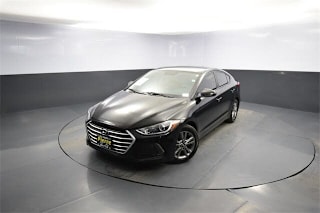 2017 Hyundai Elantra SE KMHD84LF4HU272505 2017 Hyundai Elantra SE