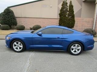 2017 Ford Mustang V6 1FA6P8AM9H5345702 2017 Ford Mustang V6