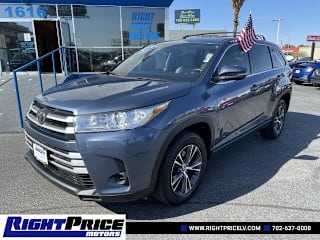 2017 Toyota Highlander LE 5TDZARFH6HS028531 2017 Toyota Highlander LE