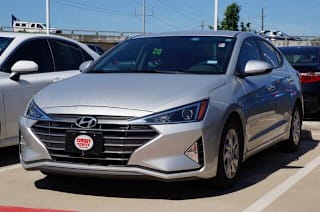 2019 Hyundai Elantra SE 5NPD74LF2KH489852 2019 Hyundai Elantra SE