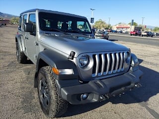 2018 Jeep Wrangler Unlimited Sport 1C4HJXDG8JW224941 2018 Jeep Wrangler Unlimited Sport