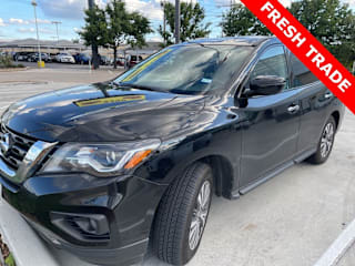 2018 Nissan Pathfinder SV 5N1DR2MN2JC622572 2018 Nissan Pathfinder SV