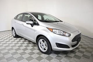 2018 Ford Fiesta 3FADP4BJ5JM111433 2018 Ford Fiesta