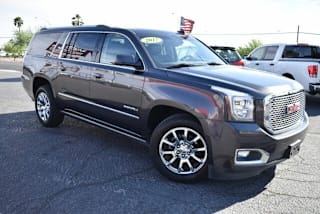 2017 GMC Yukon XL Denali 1GKS1HKJ0HR299270 2017 GMC Yukon XL Denali