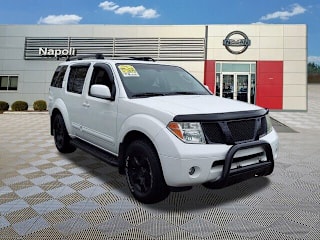 2006 Nissan Pathfinder SE 5N1AR18W46C616814 2006 Nissan Pathfinder SE