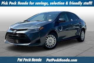 2018 Toyota Corolla LE 2T1BURHE2JC013888 2018 Toyota Corolla LE