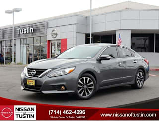 2017 Nissan Altima 2.5 SV 1N4AL3AP5HC183503 2017 Nissan Altima 2.5 SV
