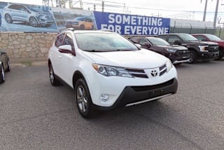 2015 Toyota RAV4 XLE JTMRFREV1FD143006 2015 Toyota RAV4 XLE